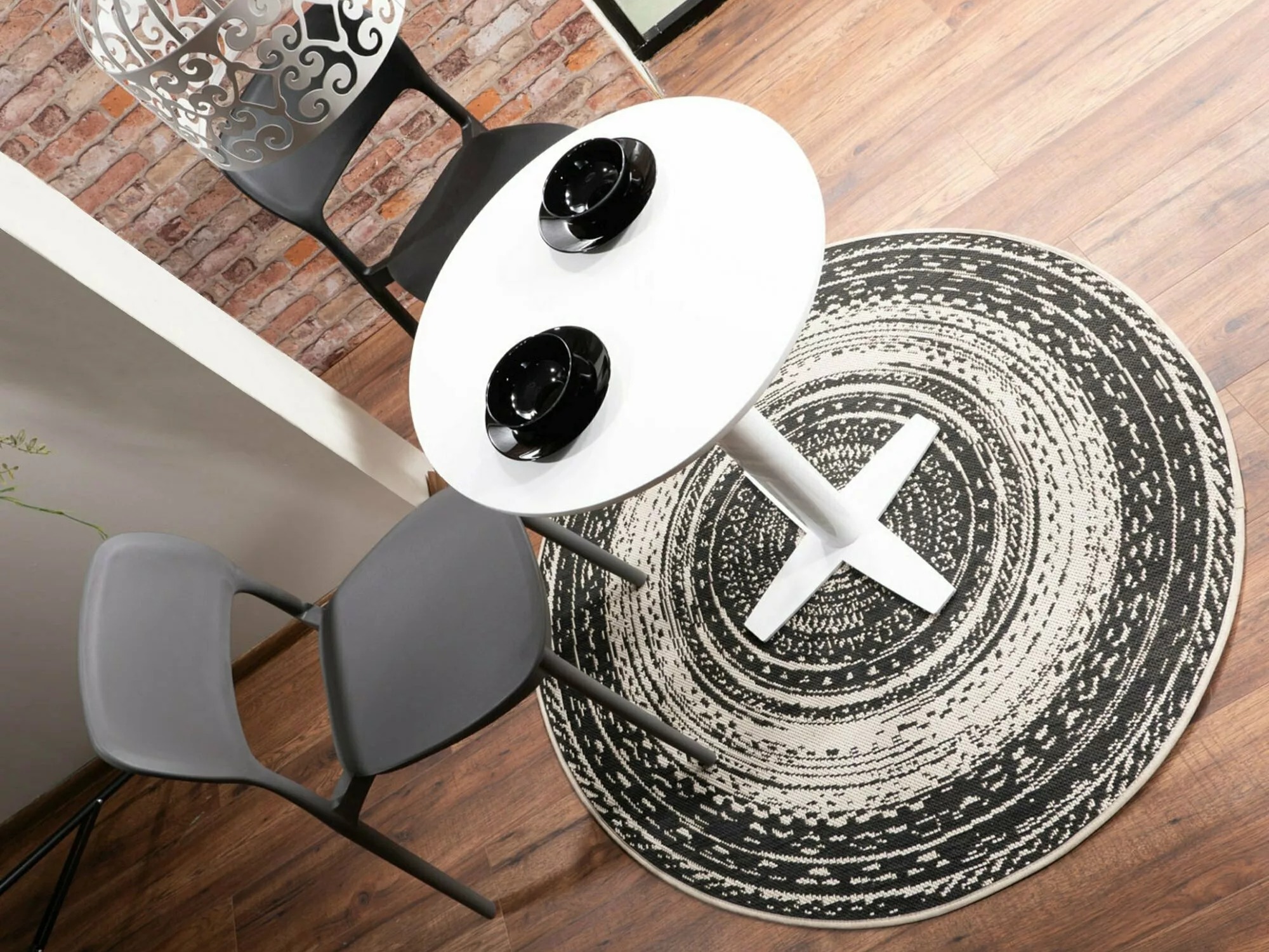 Маса Detroit 857