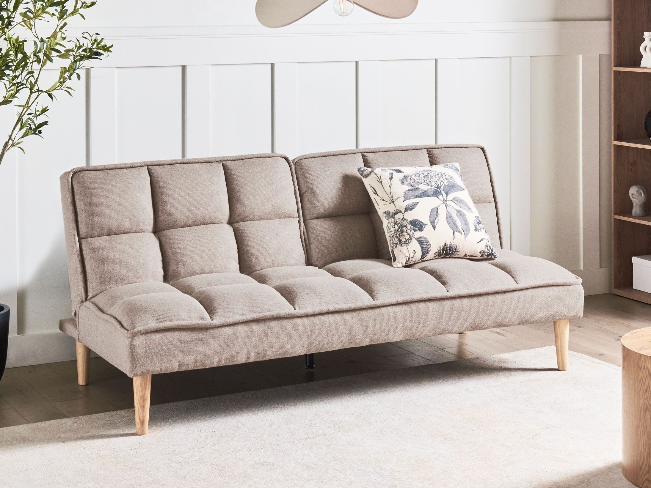 Разтегателен диван Berwyn 1554 (Светлокафяво)