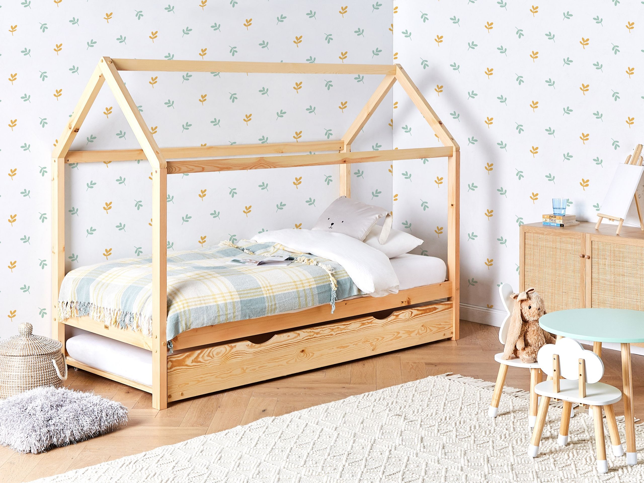 Легло Berwyn 2833 (Ярък дърво)