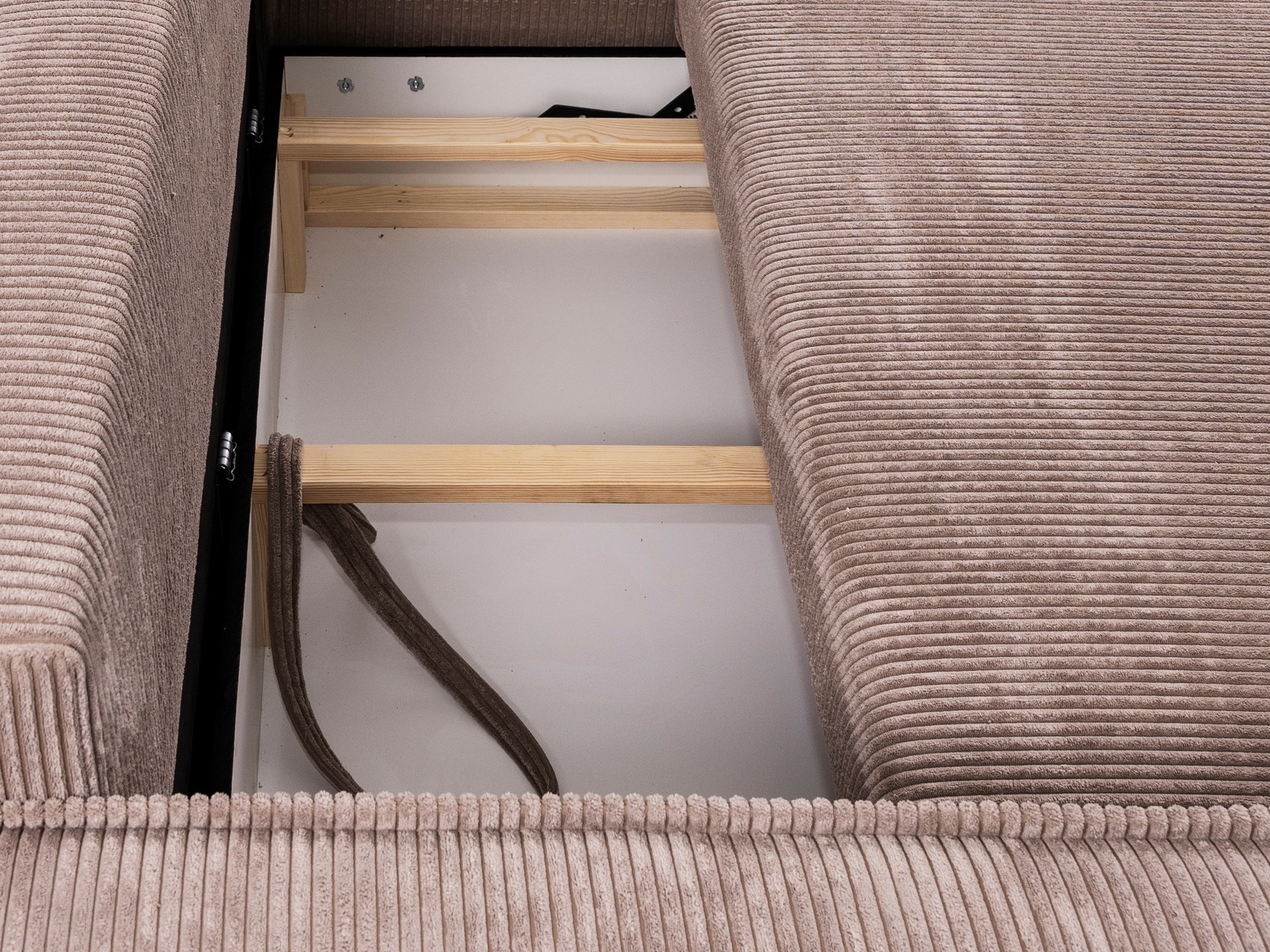 Ъглов диван Franklin 147 (Poso 02)