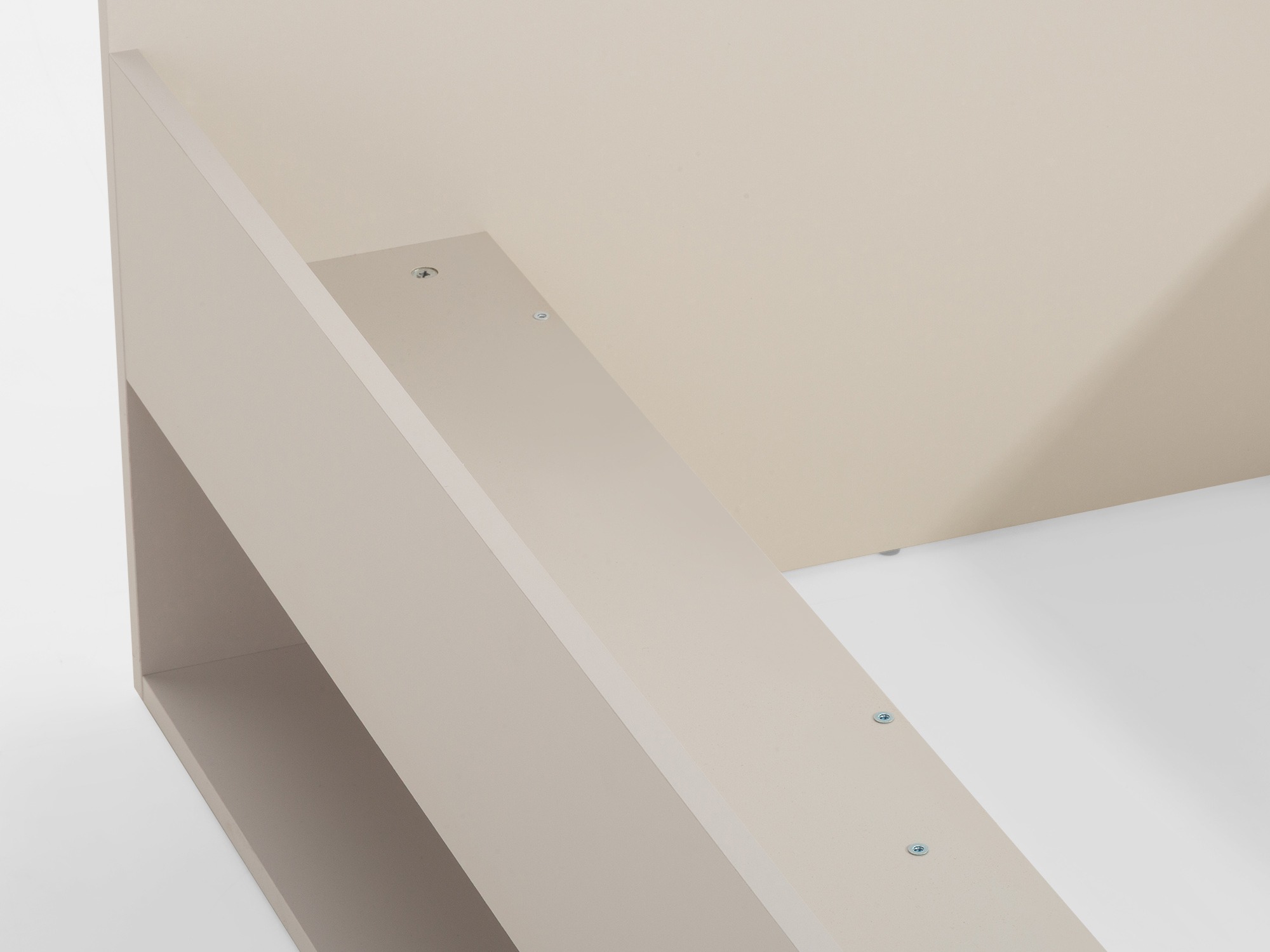 Легло Mavdori 107