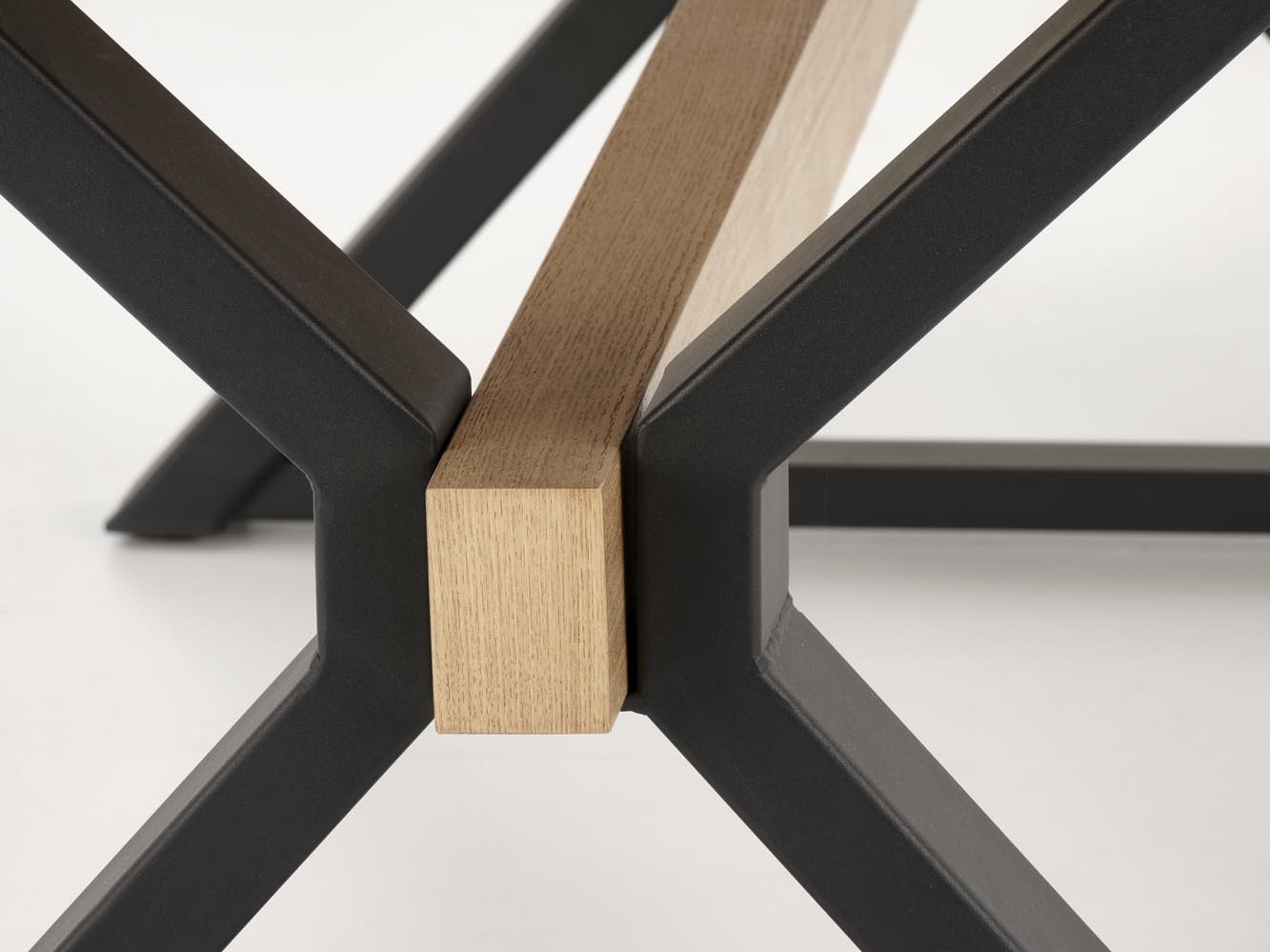 Маса Houston 2065