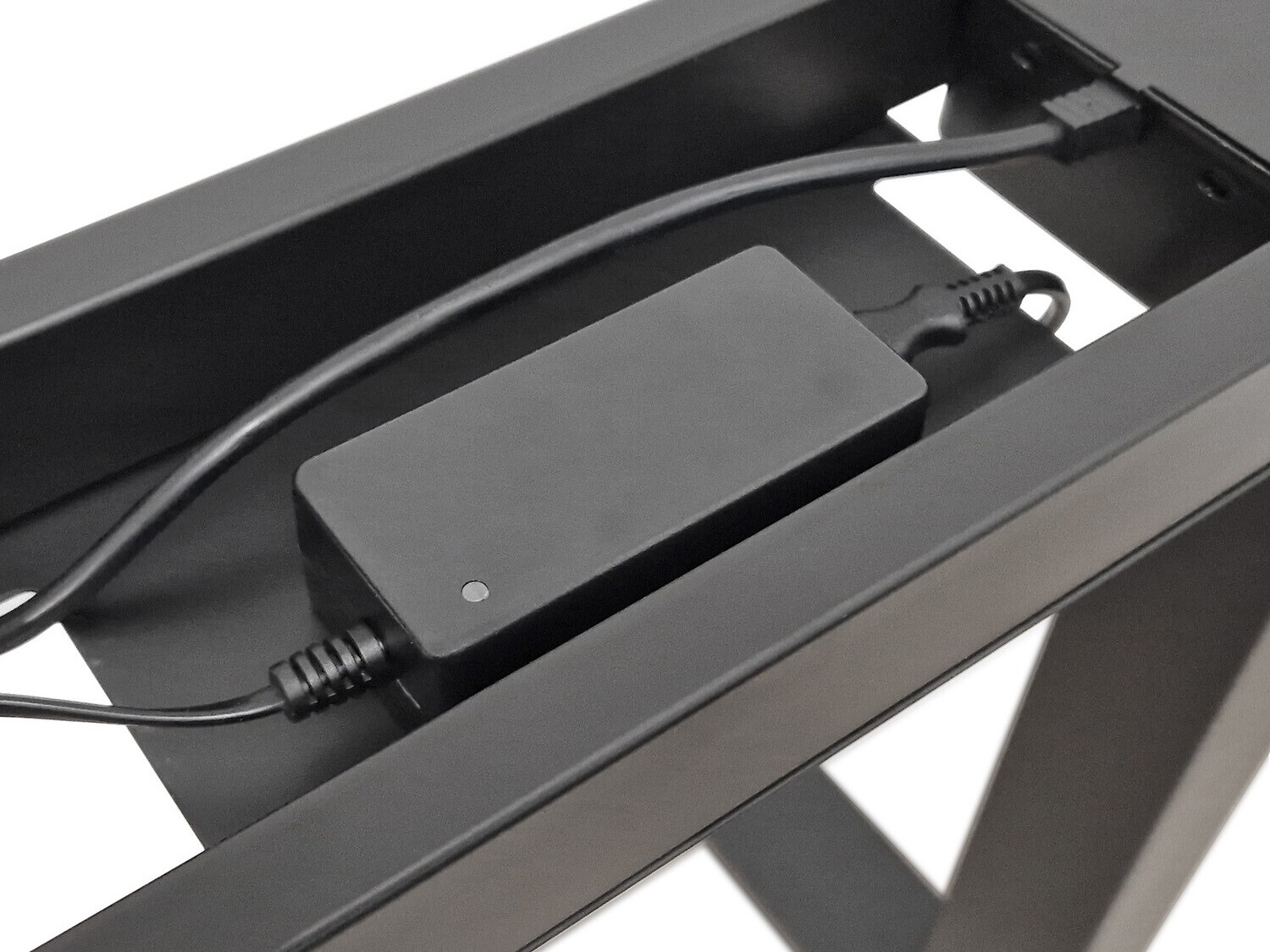 Офис бюро с регулируема височина Buffalo 200 (Черен)