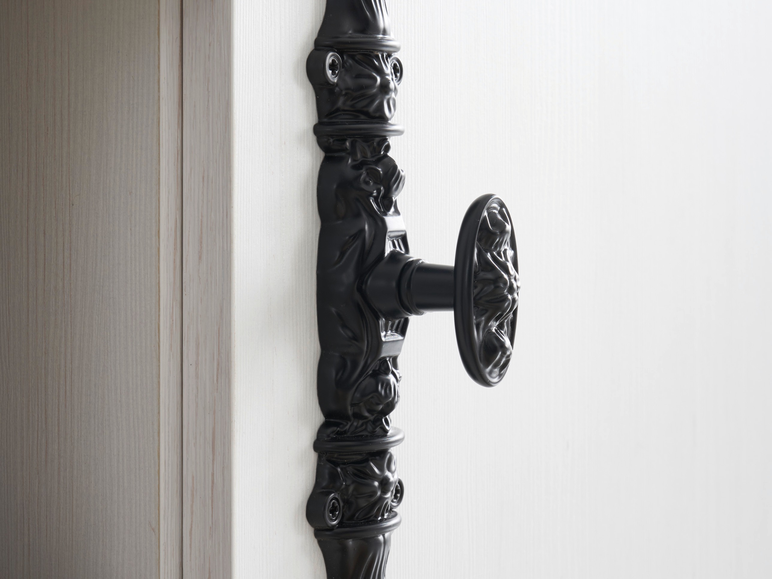 Модулен шкаф с чекмедже и врати Flora 101