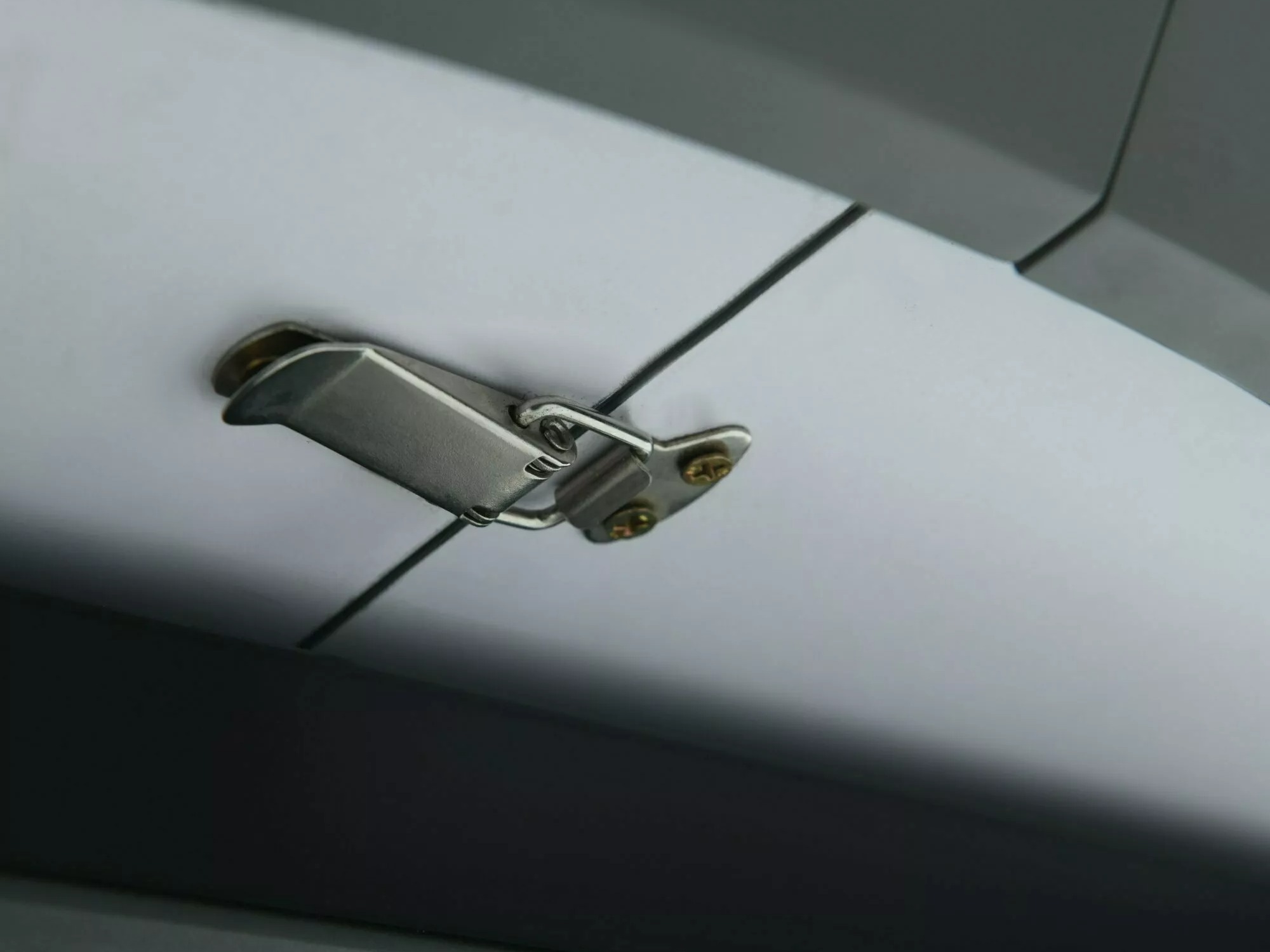 Маса Detroit 920 (Сив мрамор + Черен)