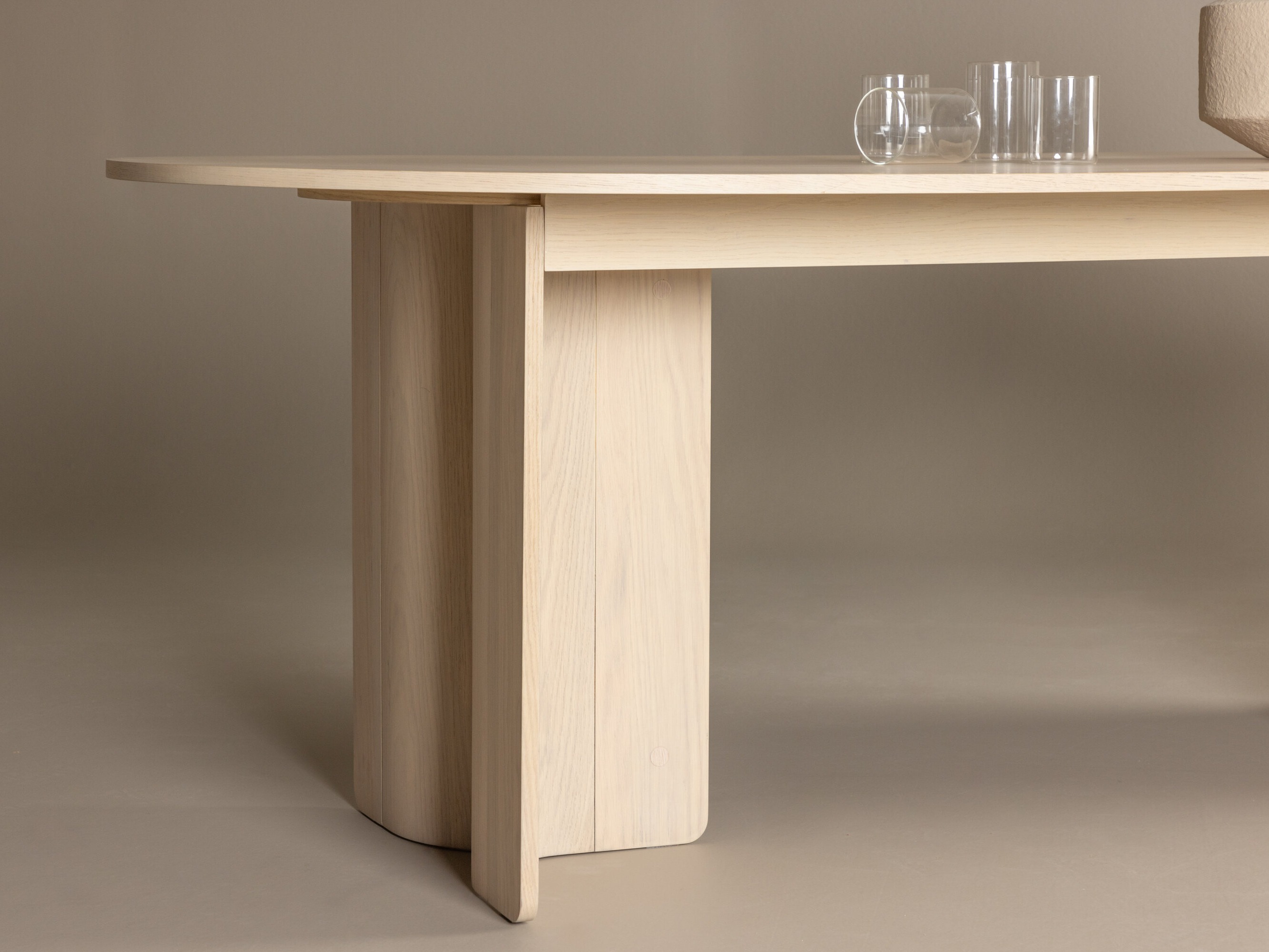 Маса Dallas 4973