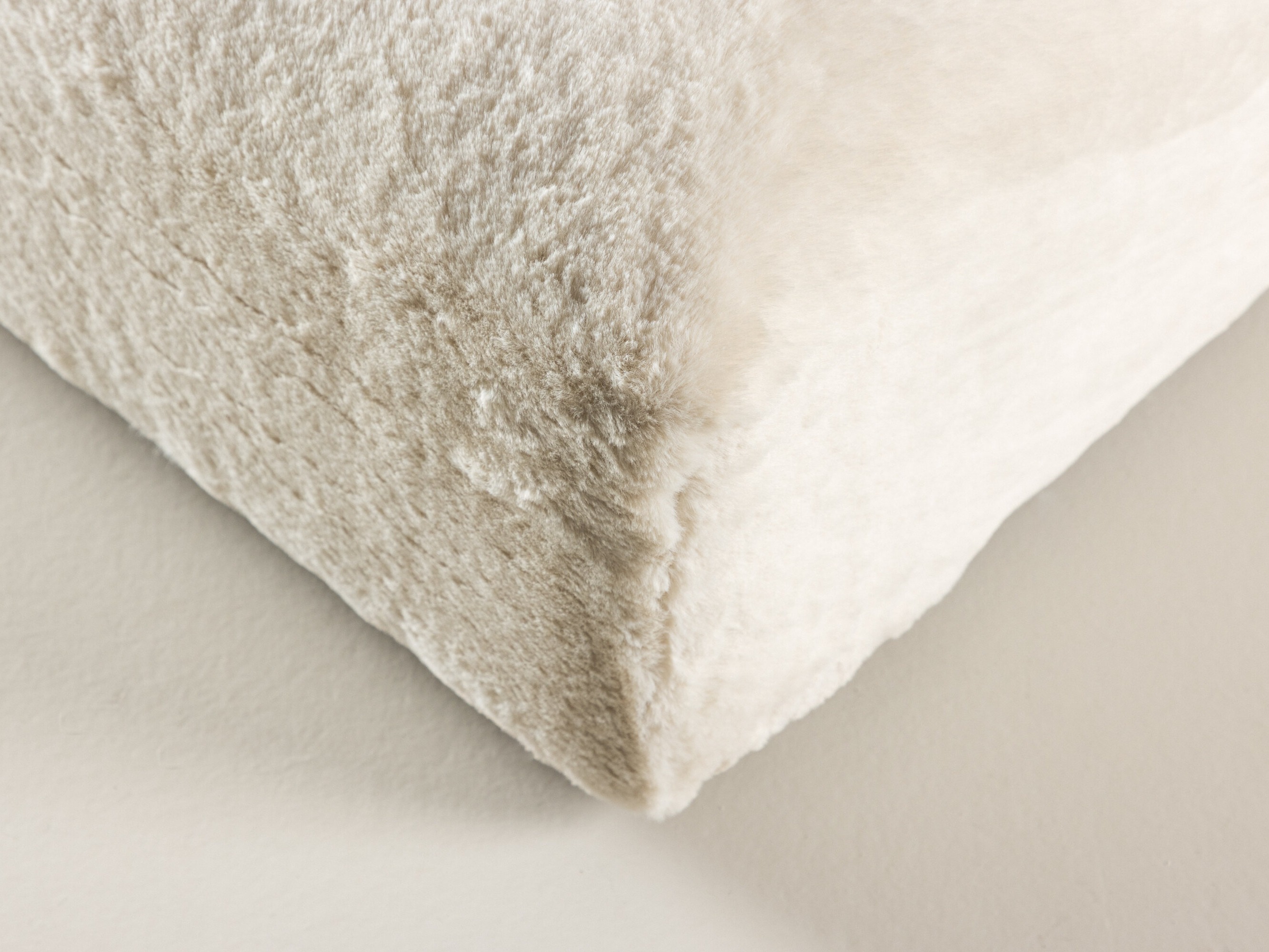 Тапицирана пейка Dallas 4977