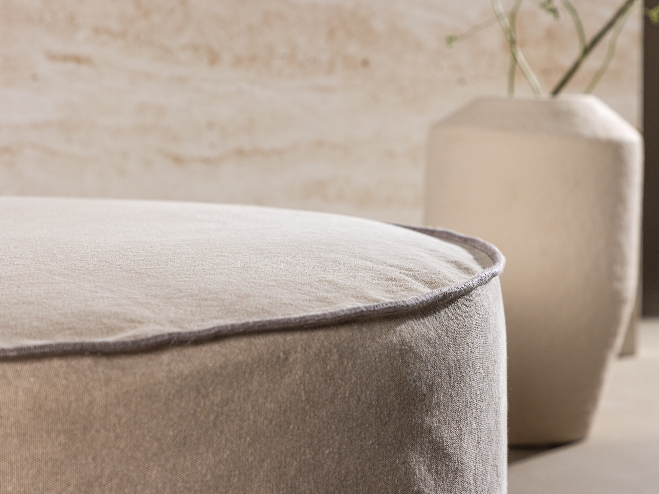 Тапицирана пейка Dallas 5006 (Светлокафяво)