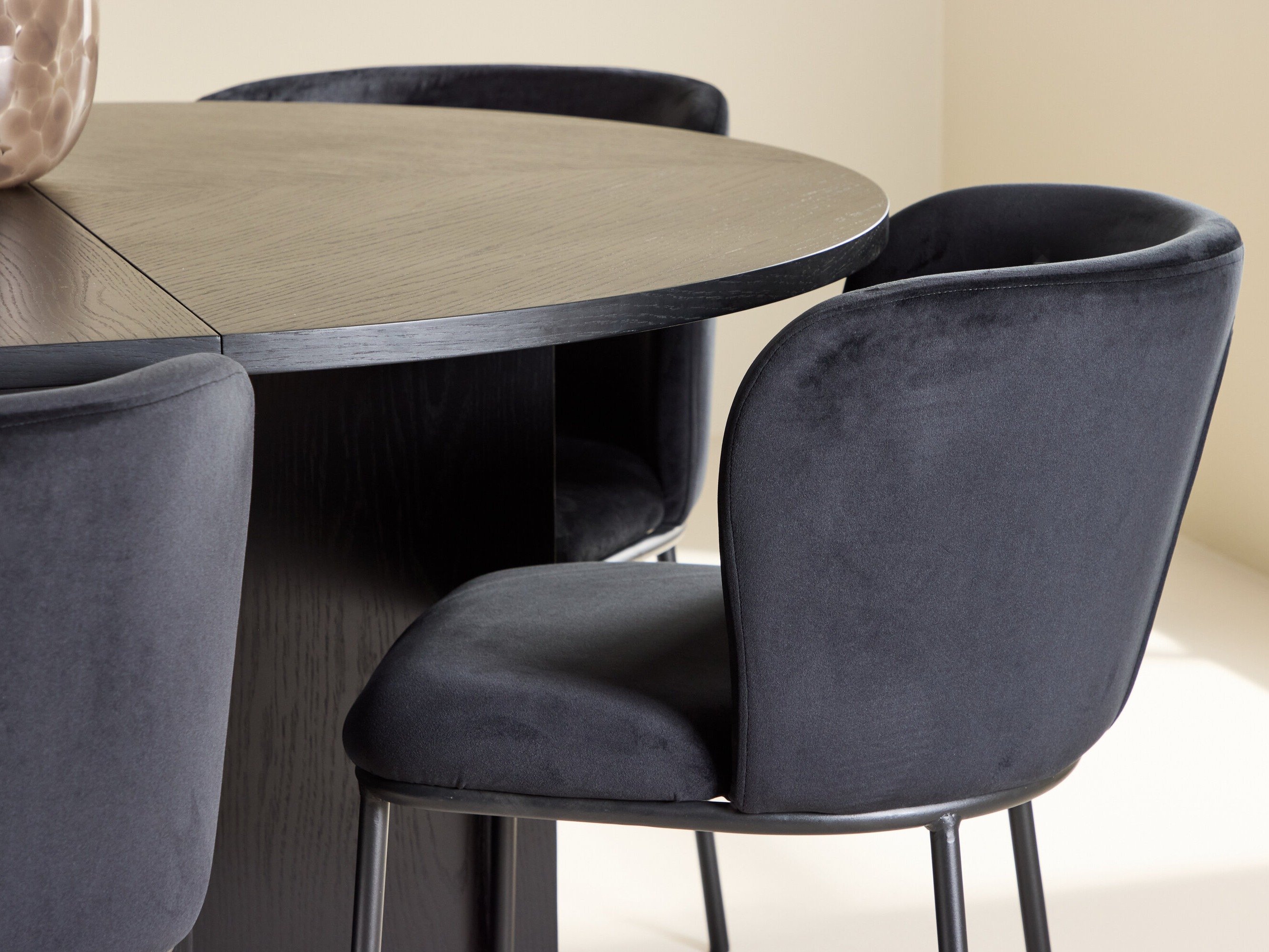 Маса и столове за трапезария Dallas 5013 (Черен)