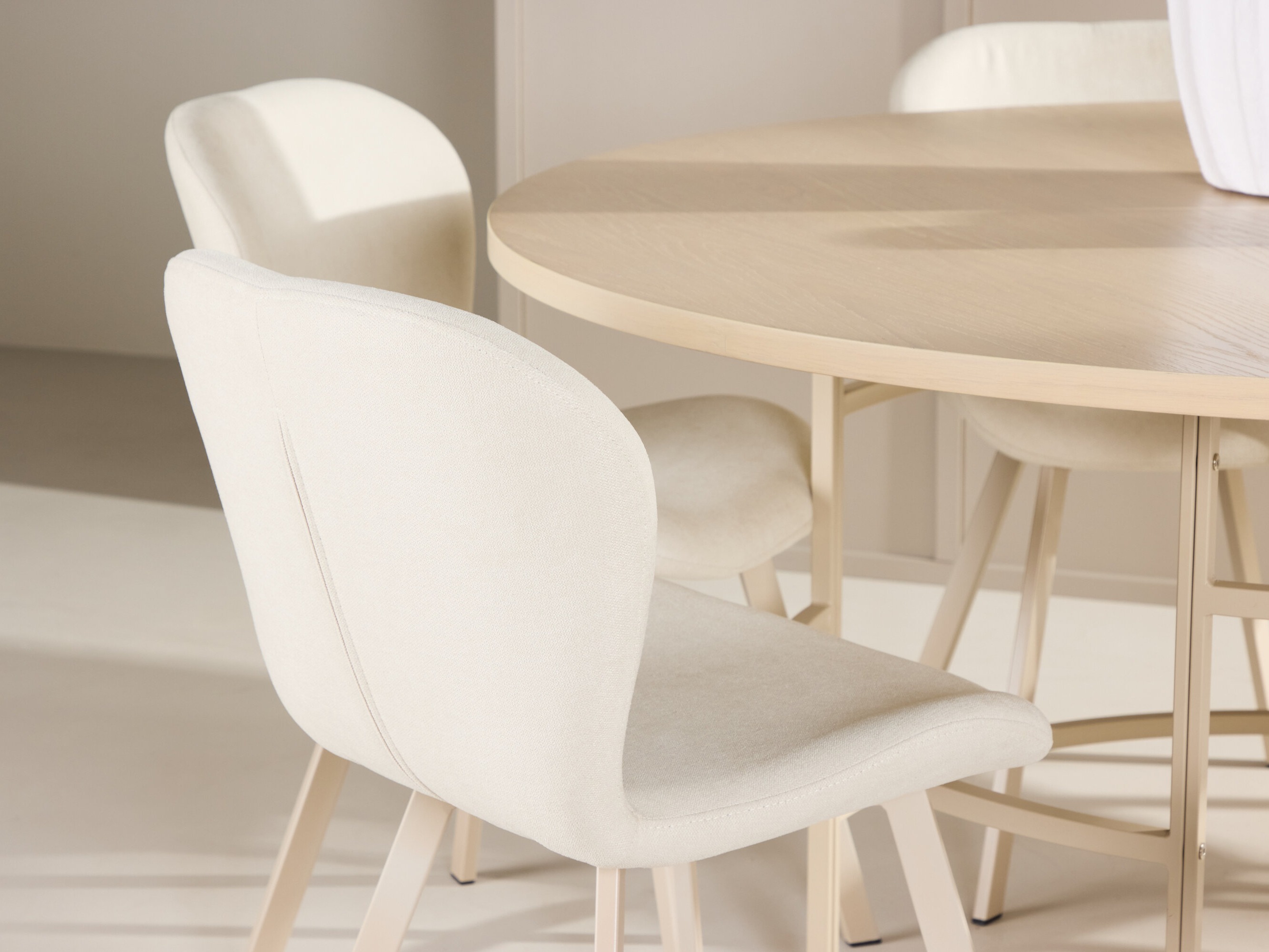 Маса и столове за трапезария Dallas 5022