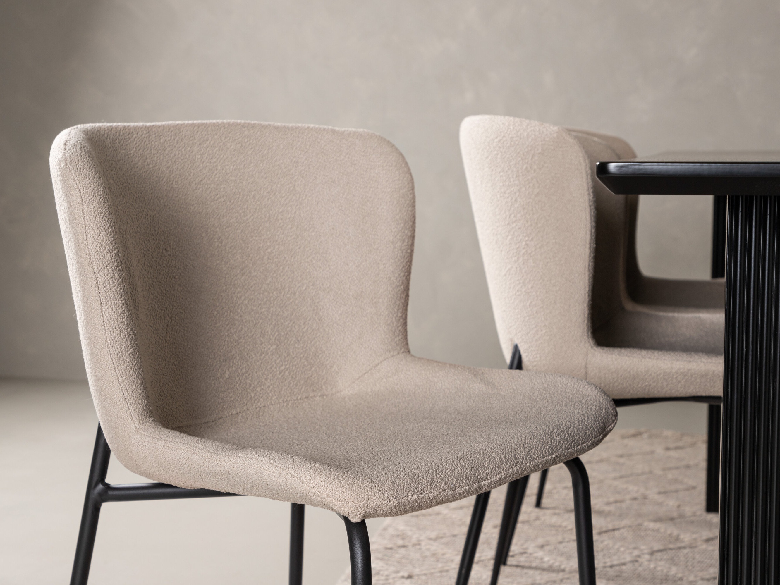 Маса и столове за трапезария Dallas 5066 (Бежов)