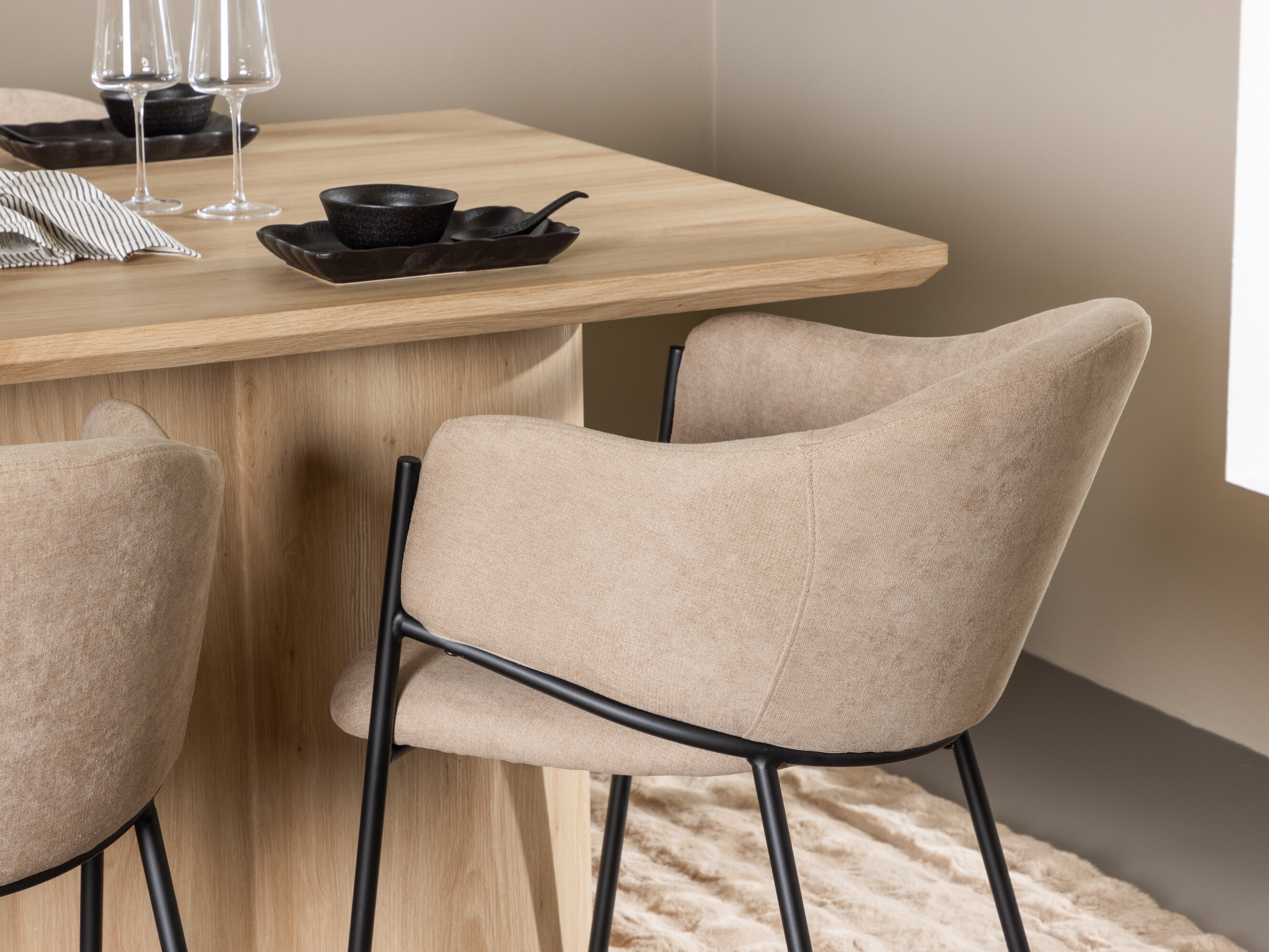 Маса и столове за трапезария Dallas 5070