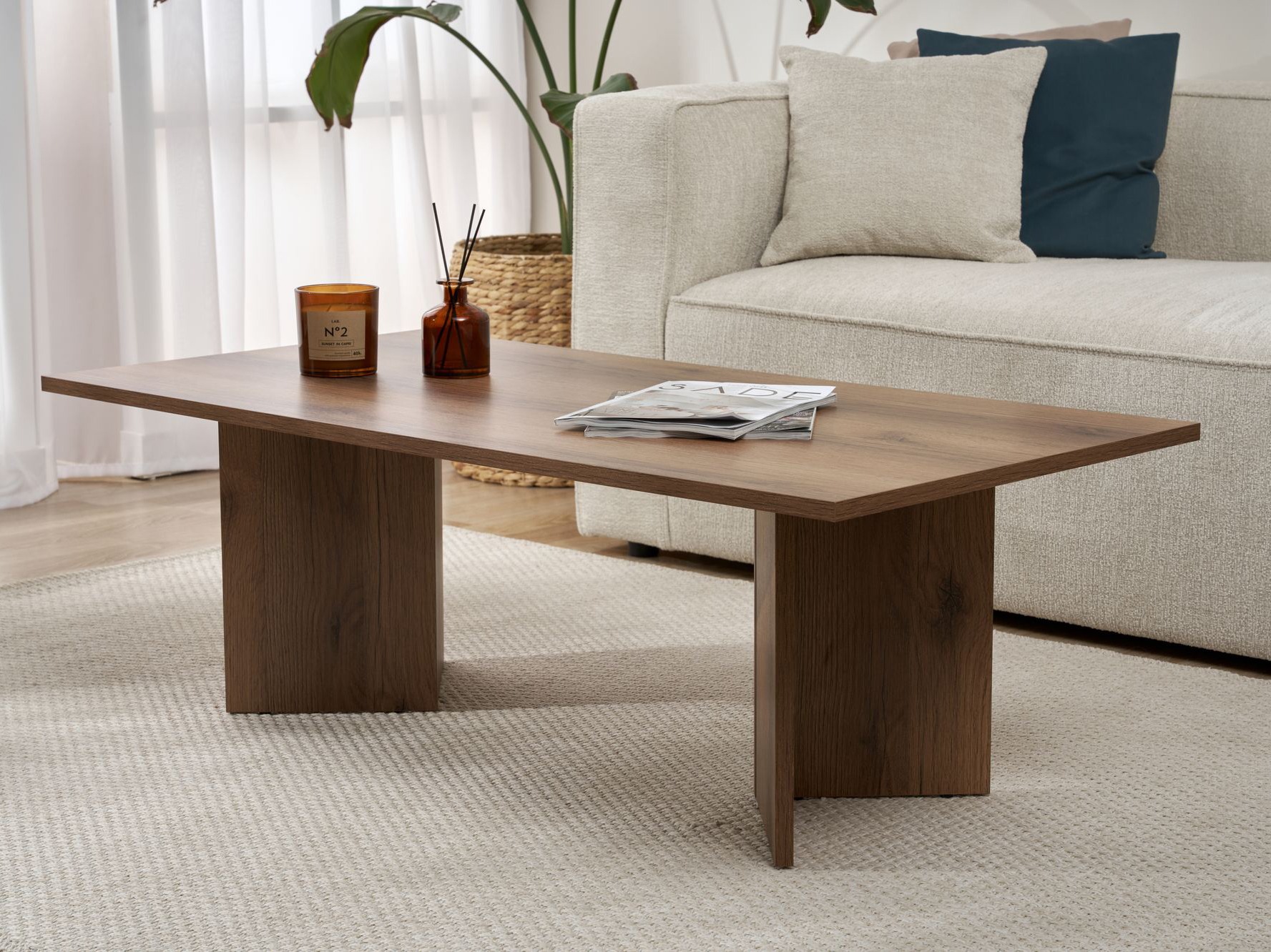 Масичка за кафе Novato 132 (Орех)