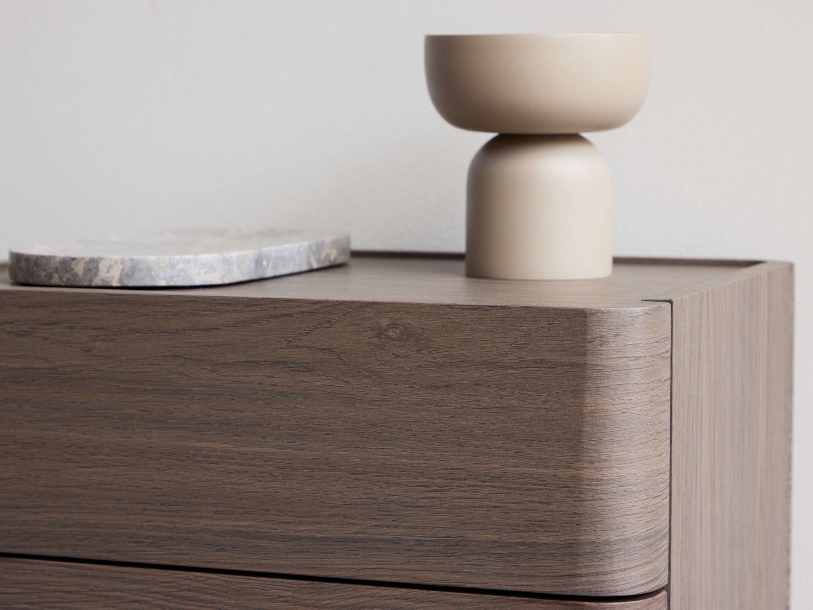 Нощно шкафче Dallas 4744