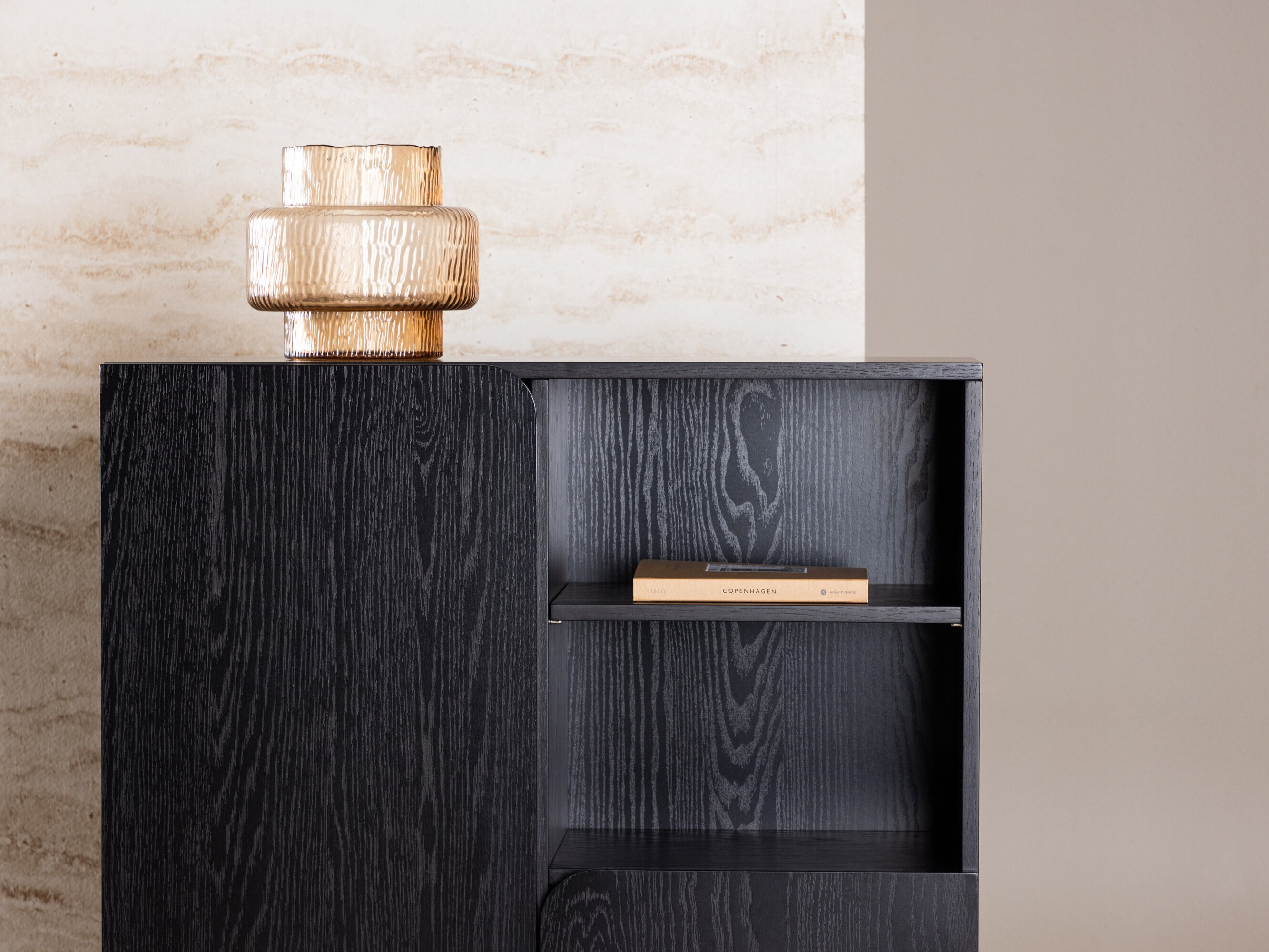 Шкаф Dallas 5131 (Черен)