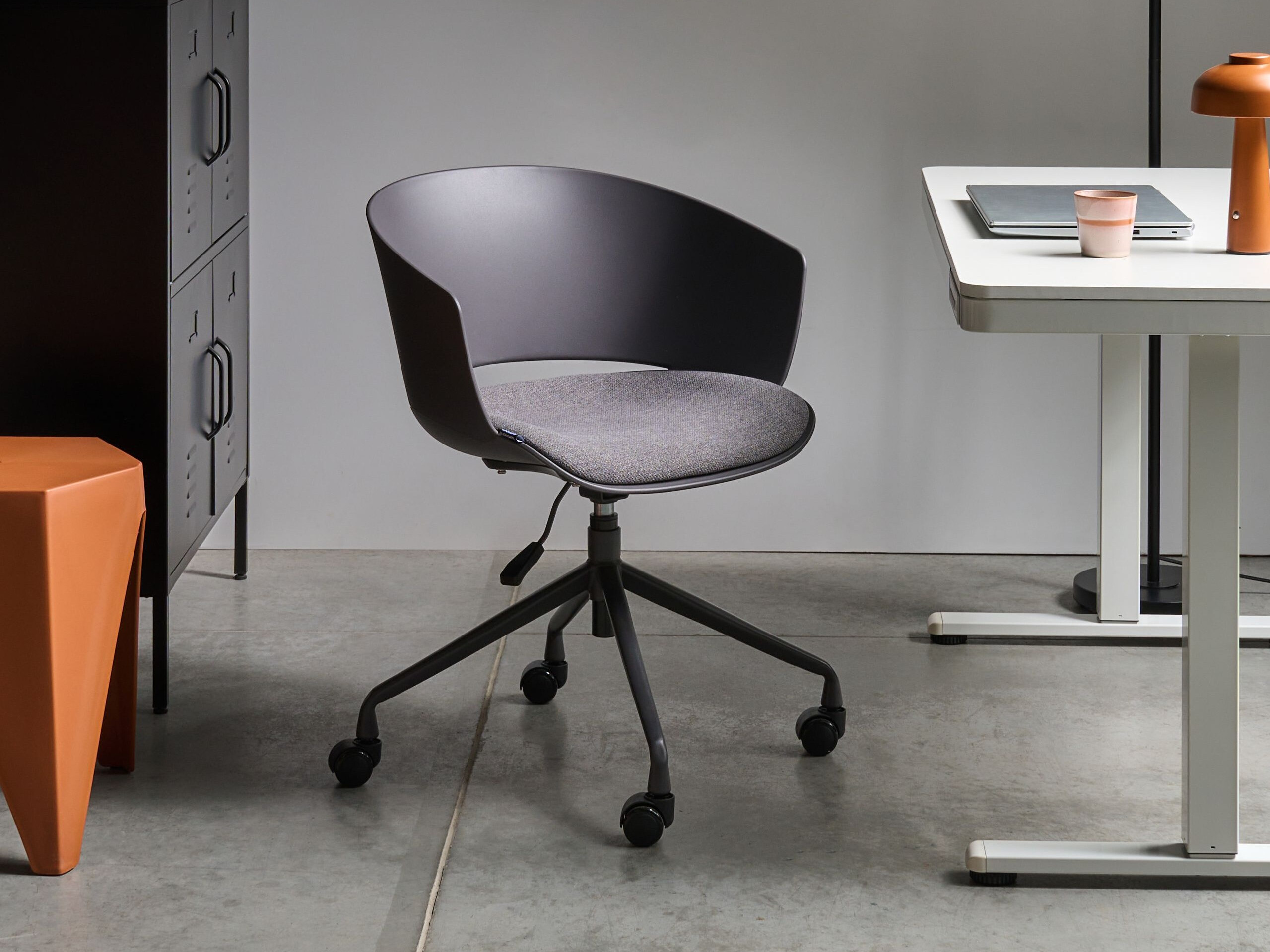 Офис стол Berwyn 2910 (Сив)