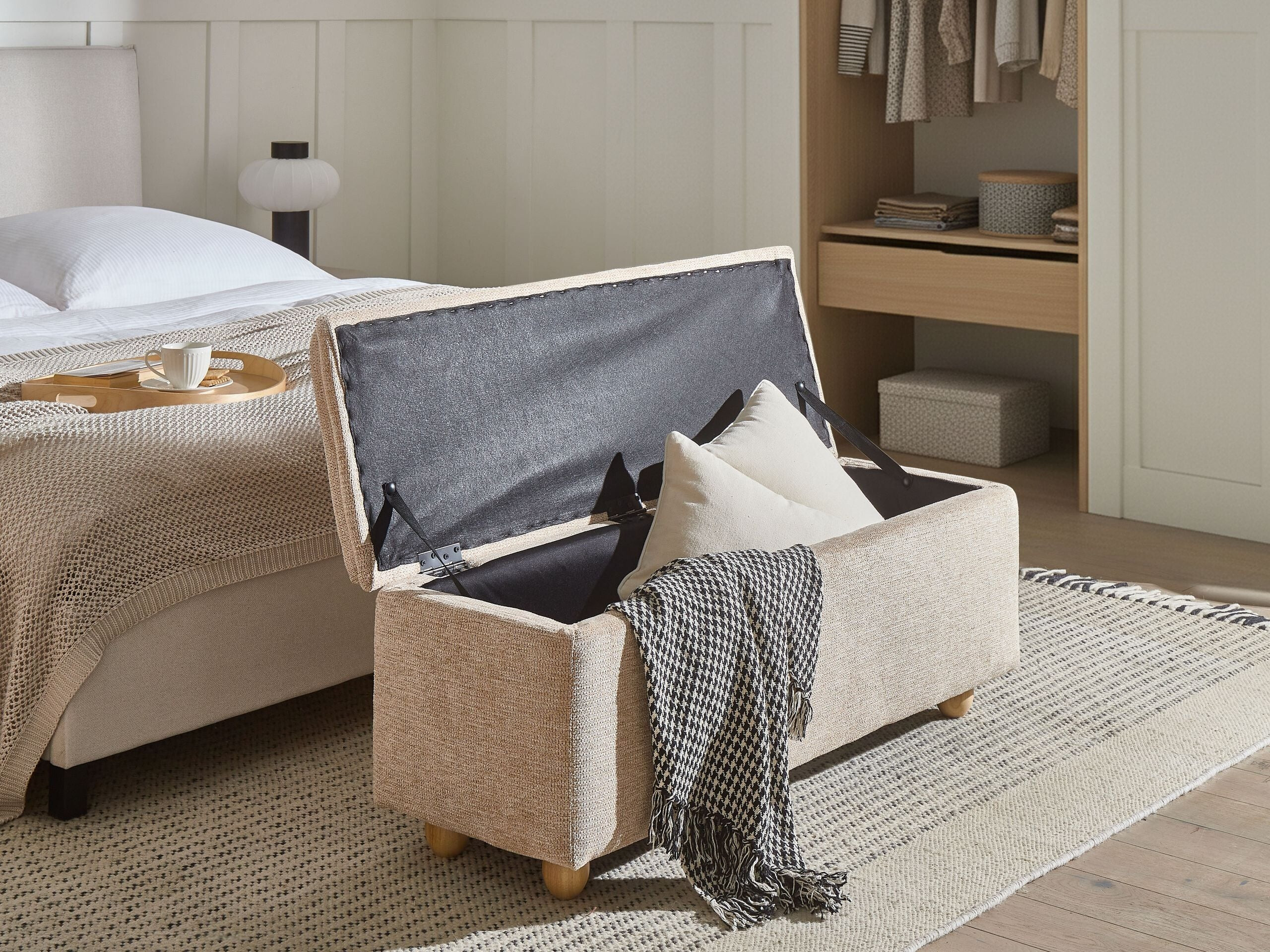 Тапицирана пейка Berwyn 2918 (Бежов)