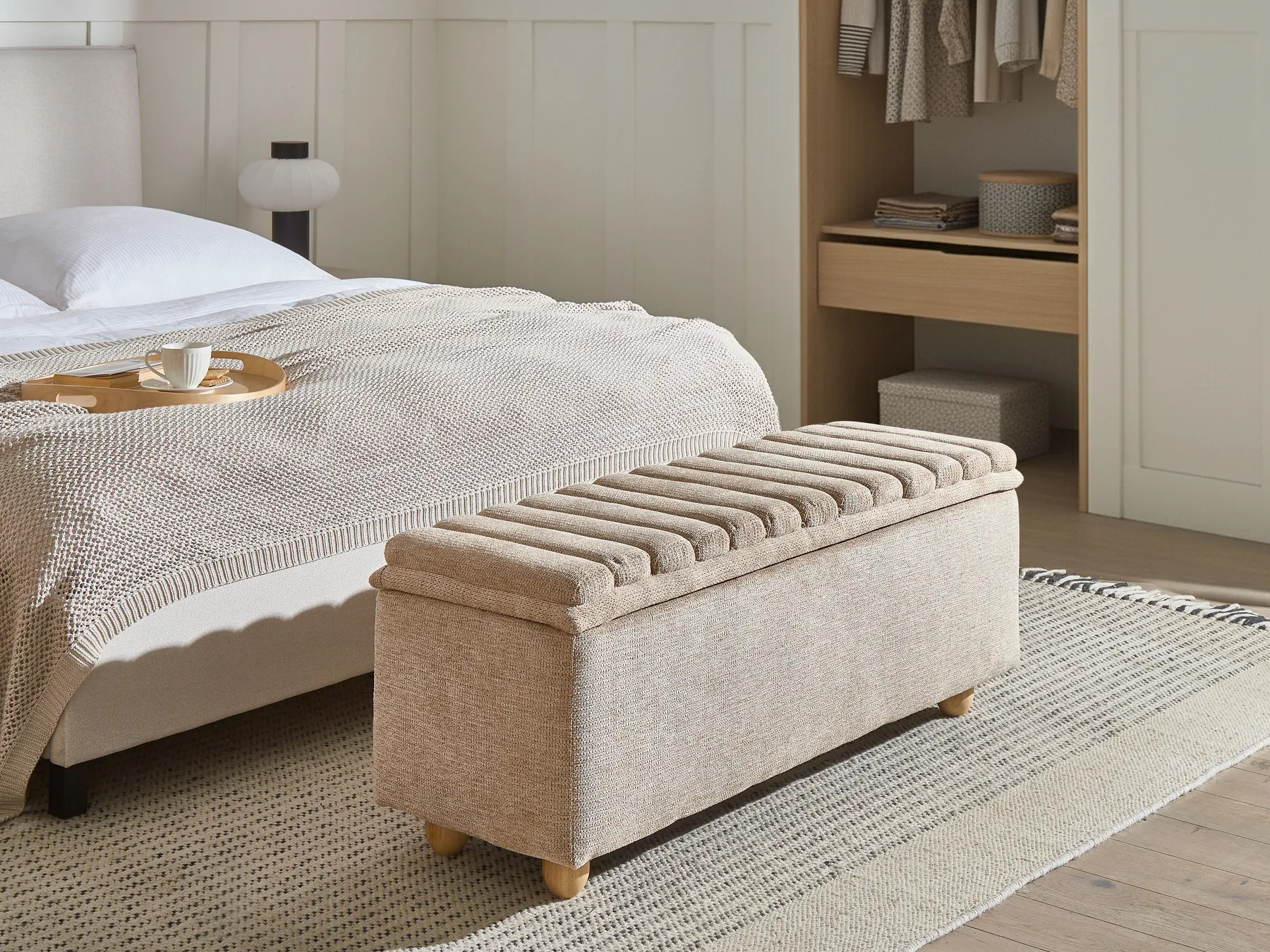 Тапицирана пейка Berwyn 2918 (Бежов)