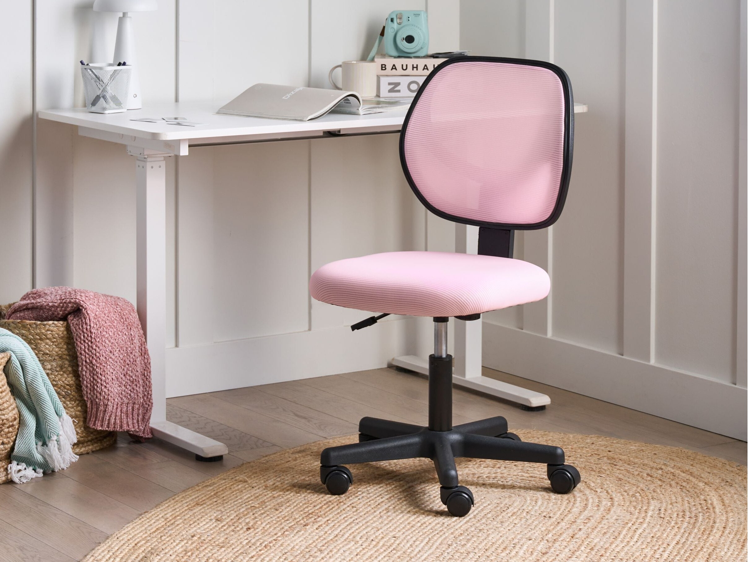 Офис стол Berwyn 2920 (Светло розово)