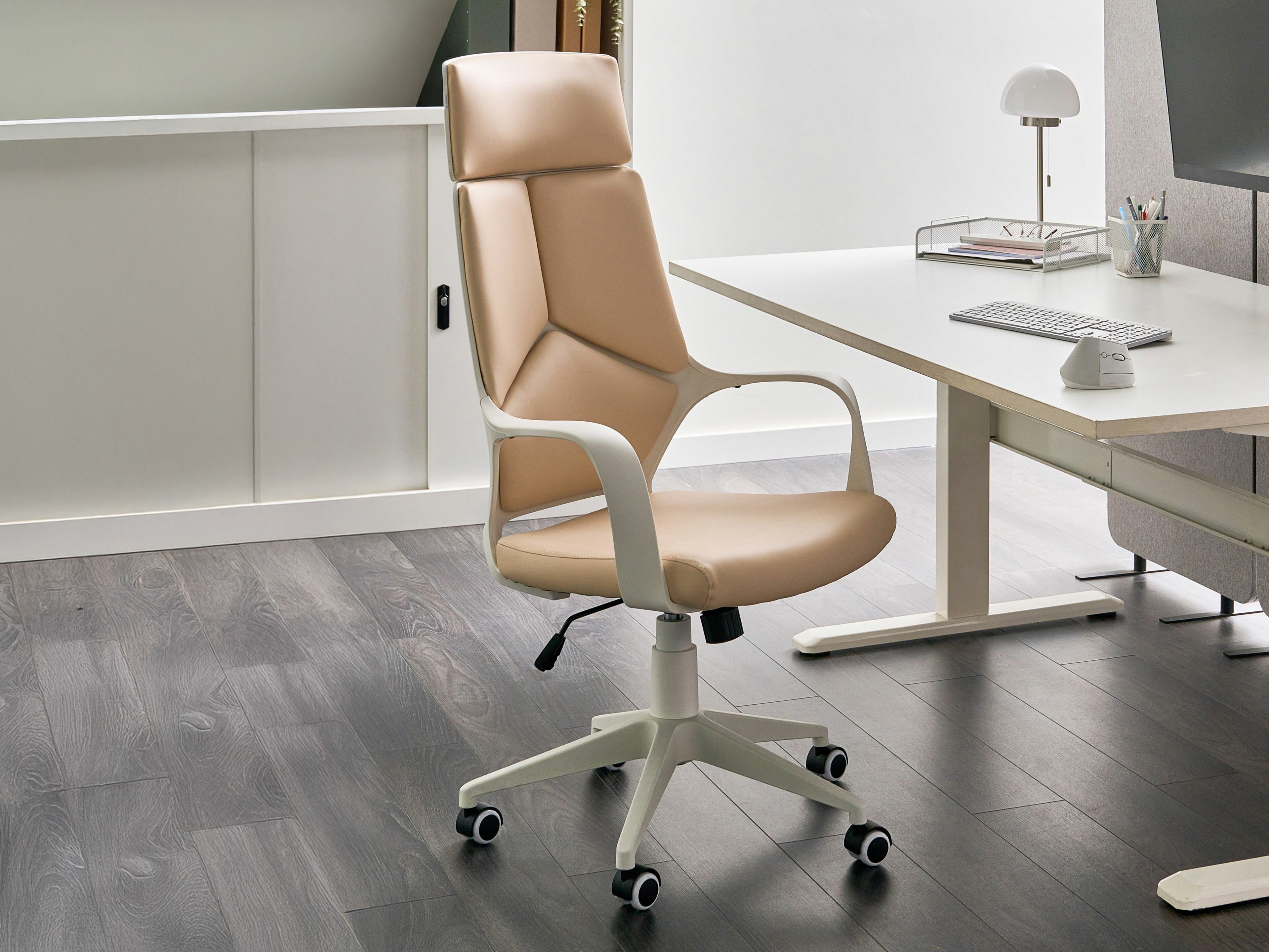 Офис стол Berwyn 2938 (Светло бежово)