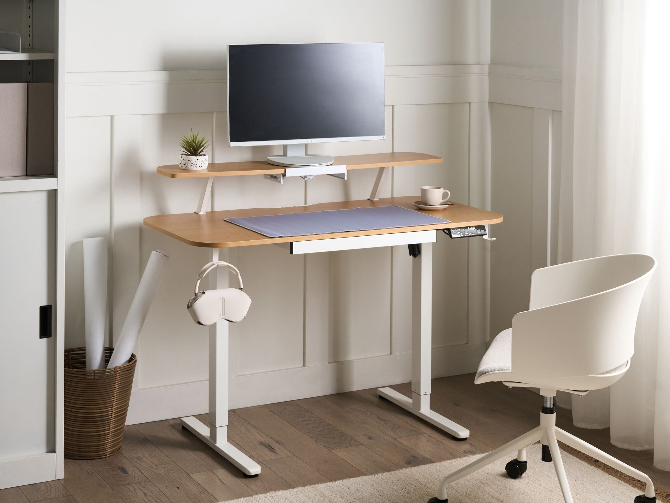 Офис бюро с регулируема височина Berwyn 3128 (Бял + Ярък дърво)