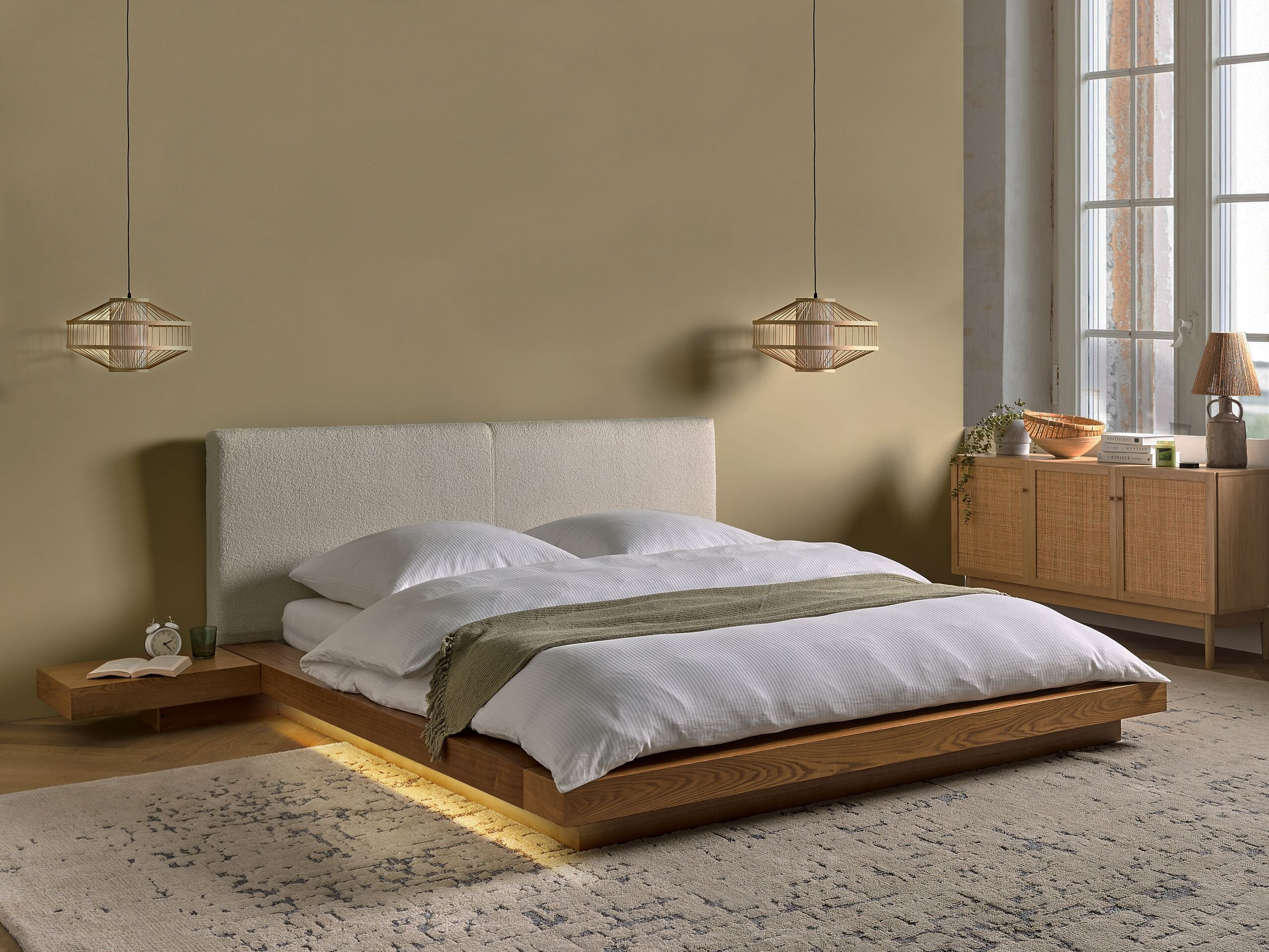 Легло Berwyn 3141 (Ярък дърво)