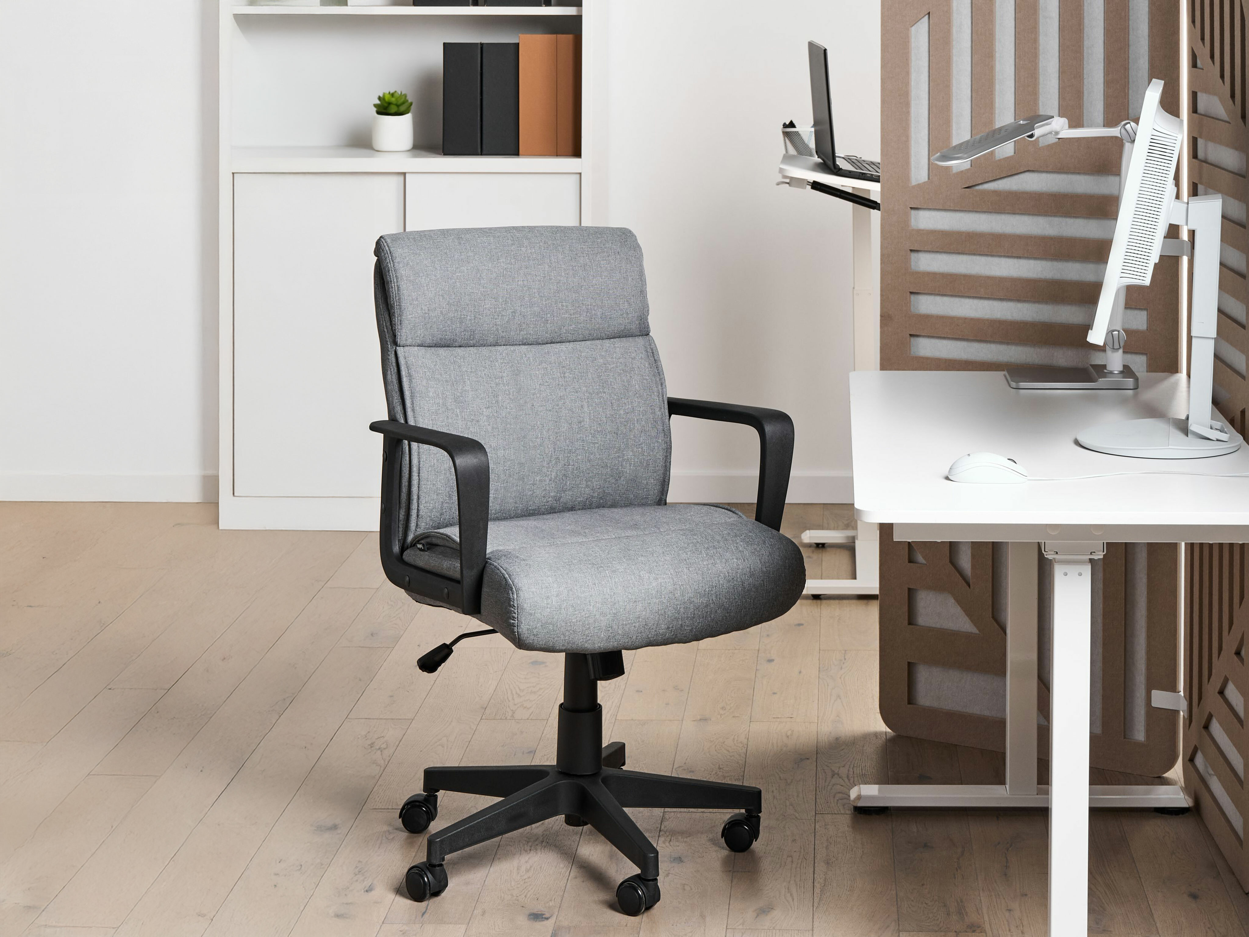 Офис стол Berwyn 3142 (Сив)