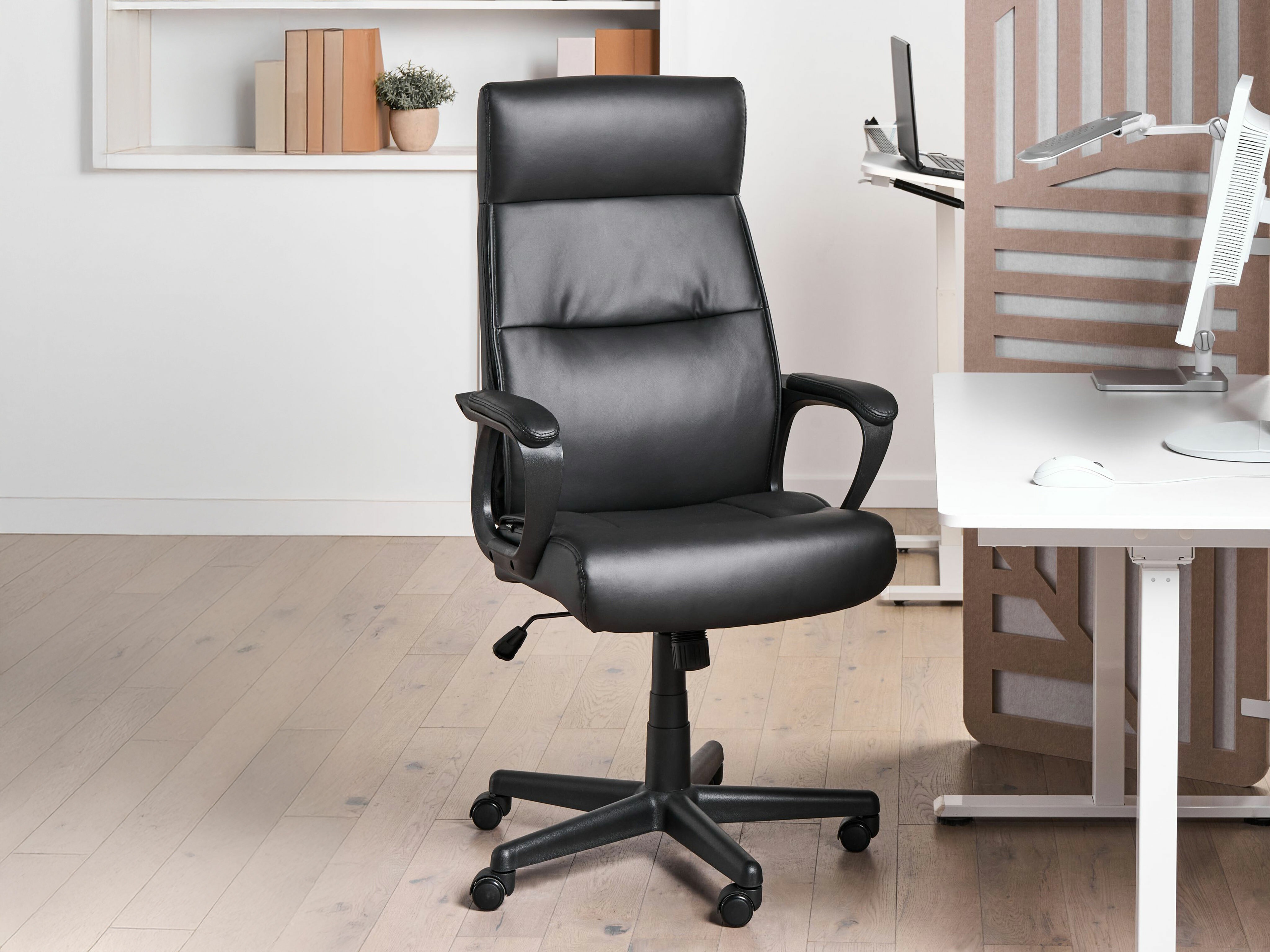 Офис стол Berwyn 3175 (Черен)