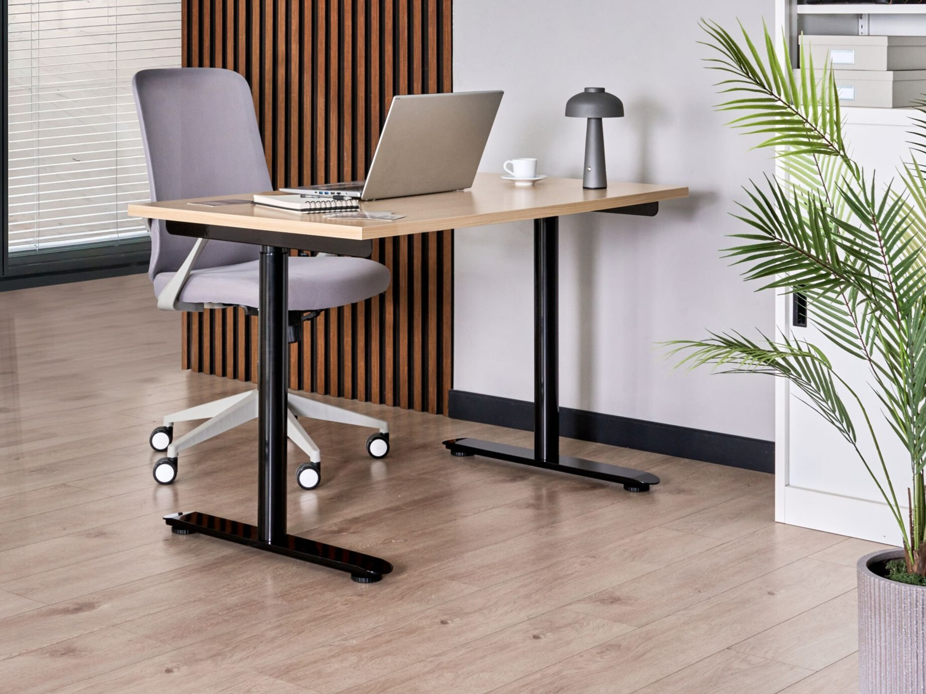 Офис бюро с регулируема височина Berwyn 3190 (Светлокафяво)