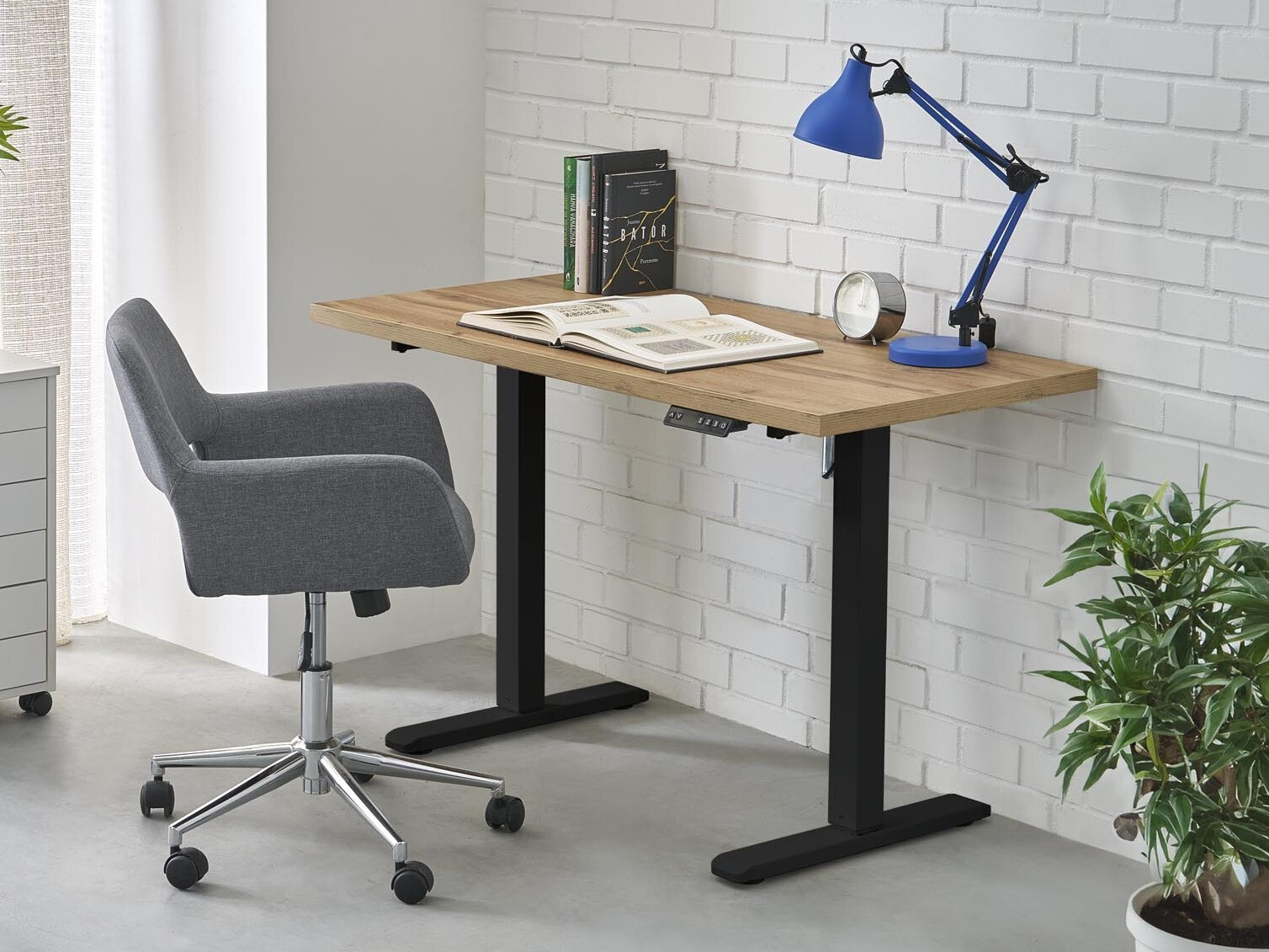 Офис бюро с регулируема височина SB4679