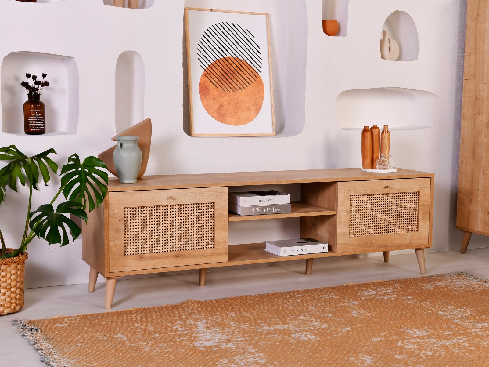 ТВ шкаф SB4796 с нарушена опаковка