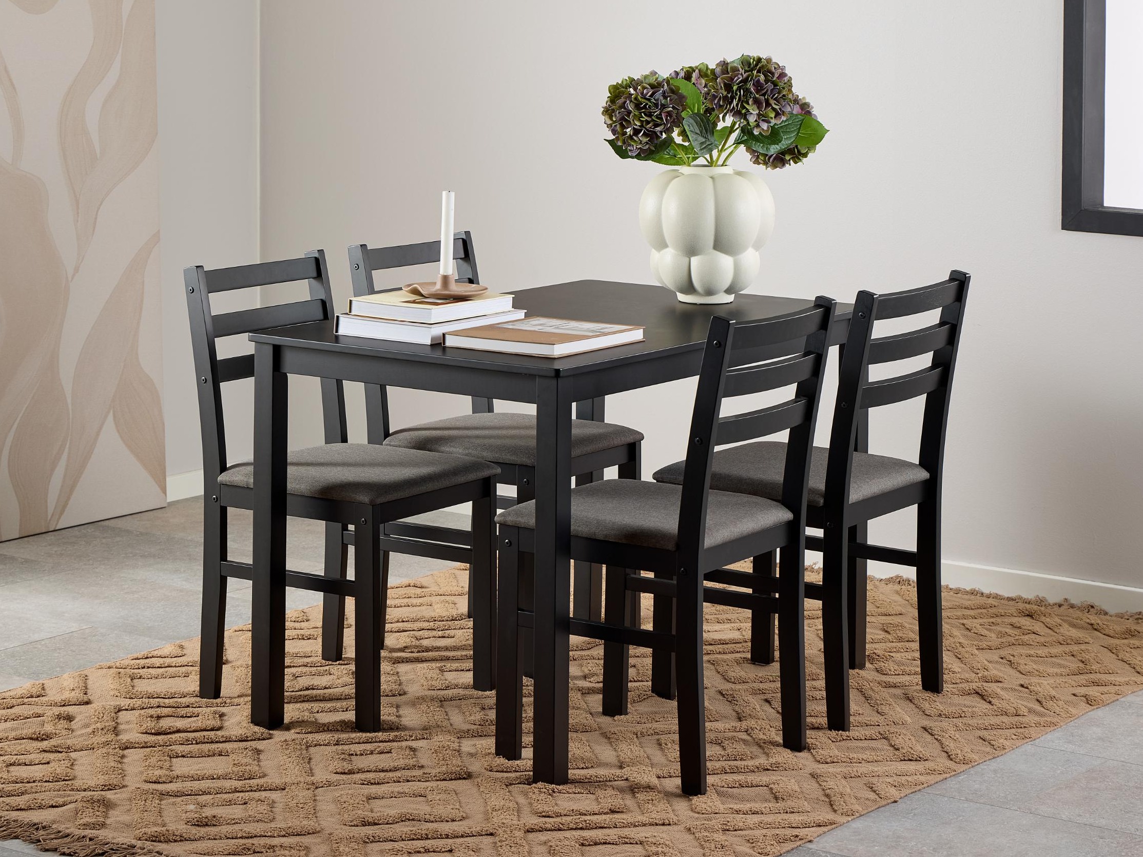 Маса и столове за трапезария Norsica 857 (Черен + Светло сив)