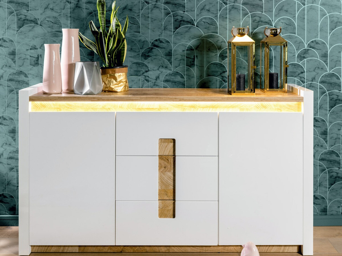 Скрин SB4910 c малък дефект