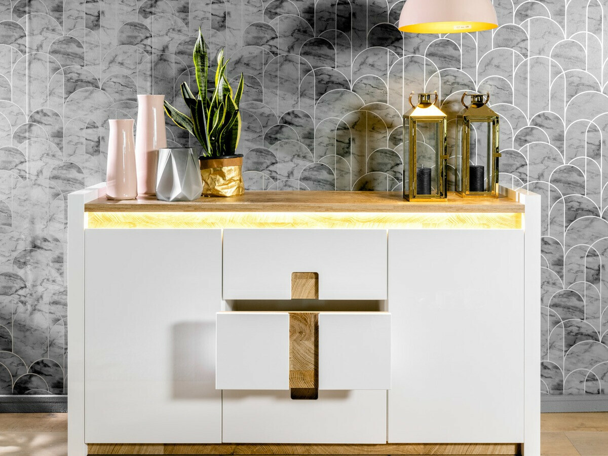 Скрин SB4910 c малък дефект