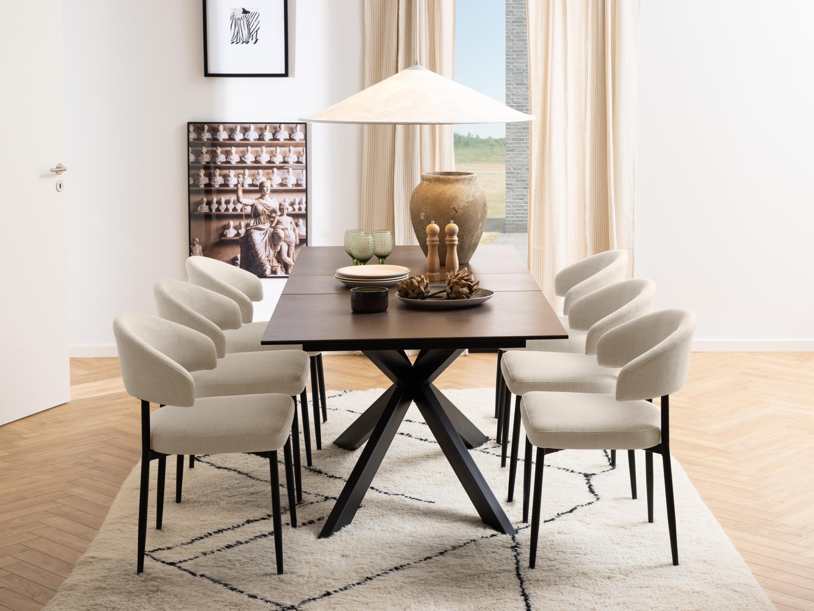 Маса Norsica 685 (Черен + Кафяв)