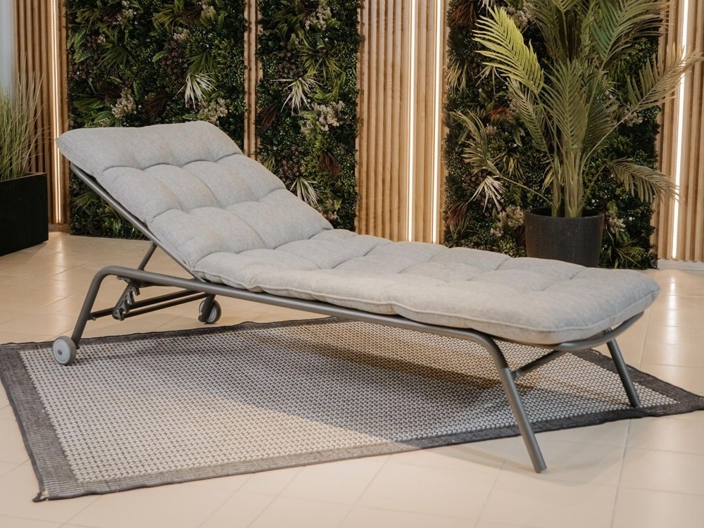 Градински шезлонг Mandeville 360